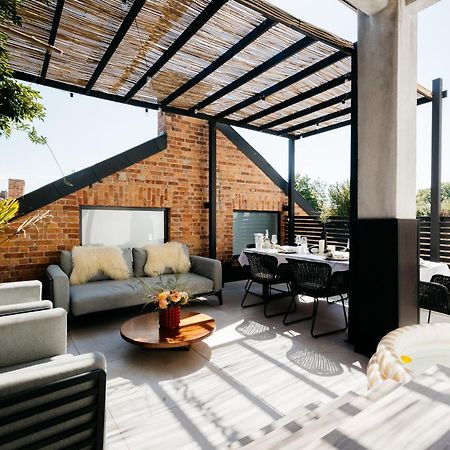 The Edgewater Suites - Park View Namur  Exterior foto