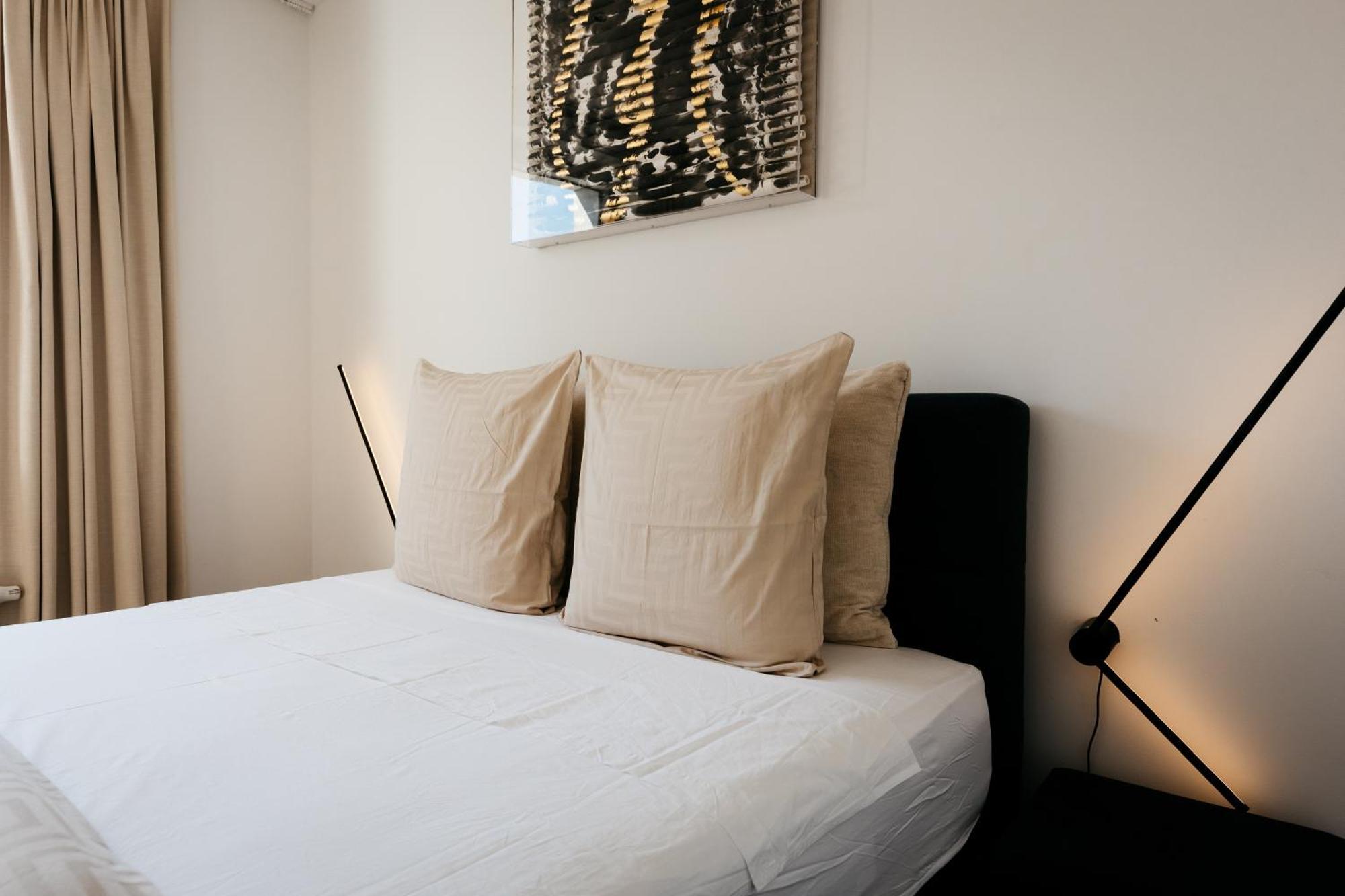 The Edgewater Suites - Park View Namur  Exterior foto